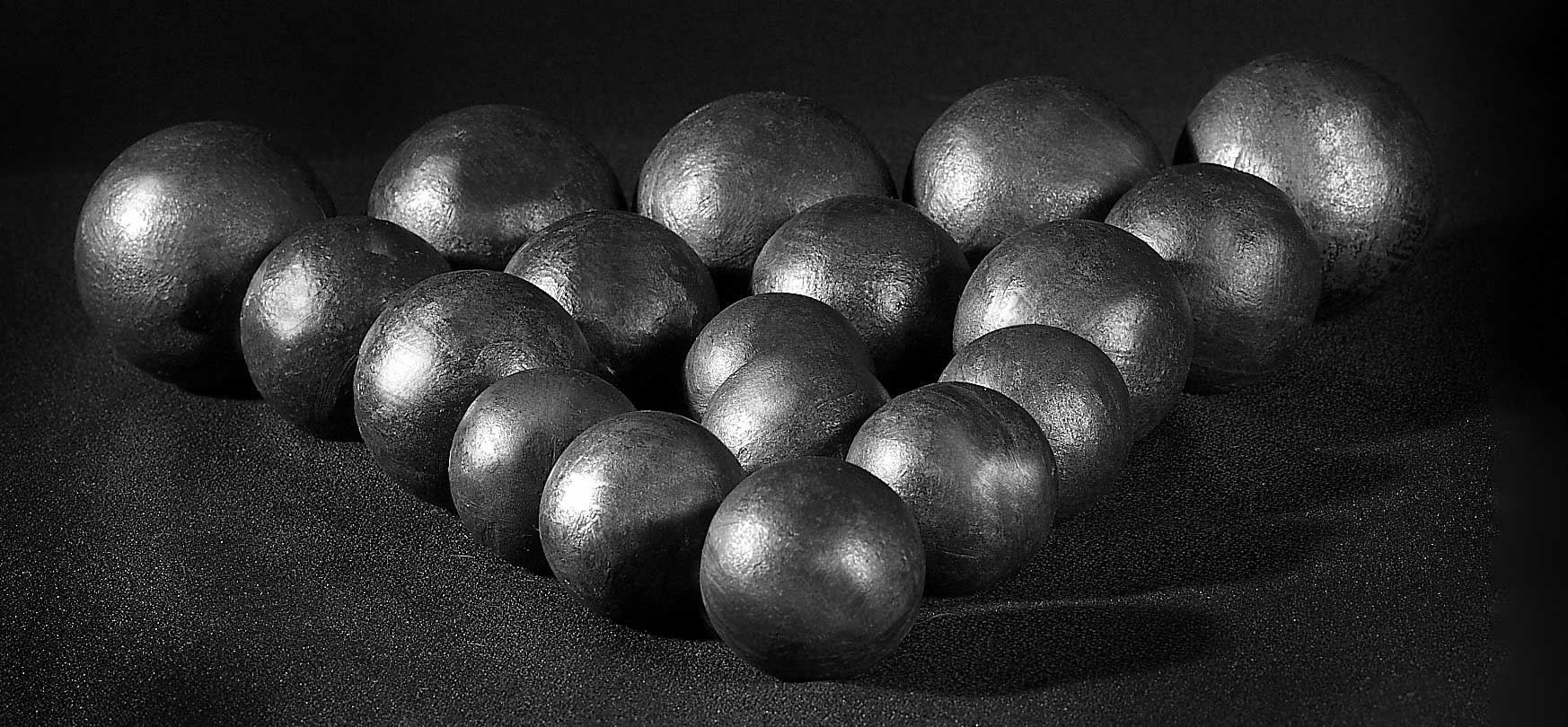STEEL GRINDING BALLS